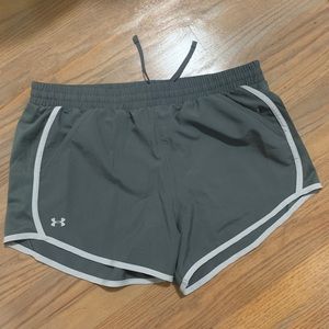 Under Armour Running short